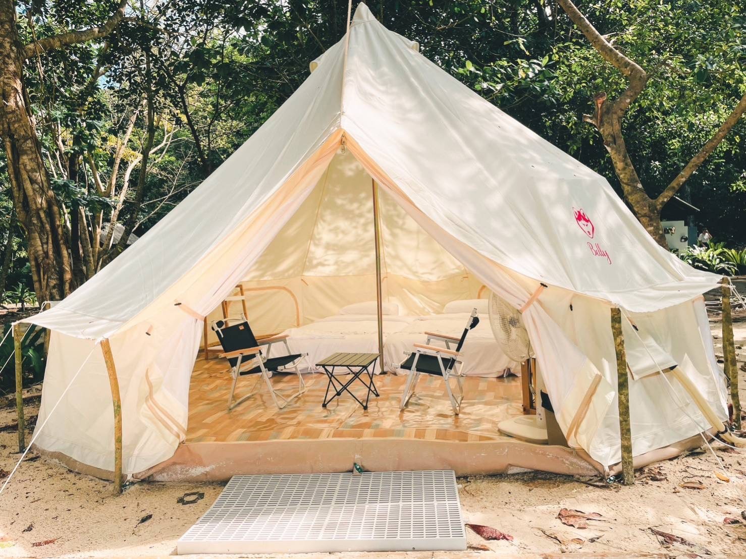 mae ngam deluxe camping tent among the trees, surin islands