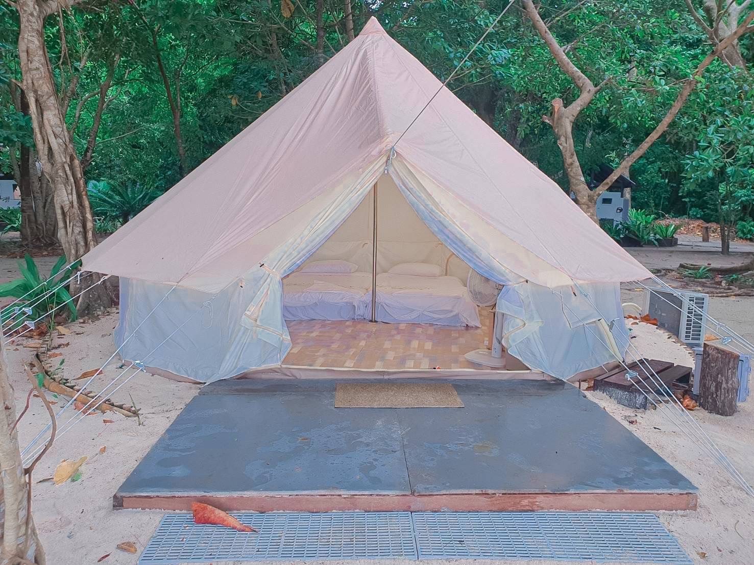 mae ngam deluxe camping tent exterior, surin islands